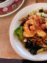 Saigon Prawn Noodle Salad